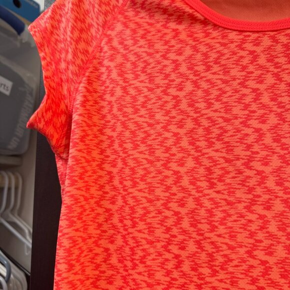 Champion C9 activewear tshirt - Picture 4 of 4